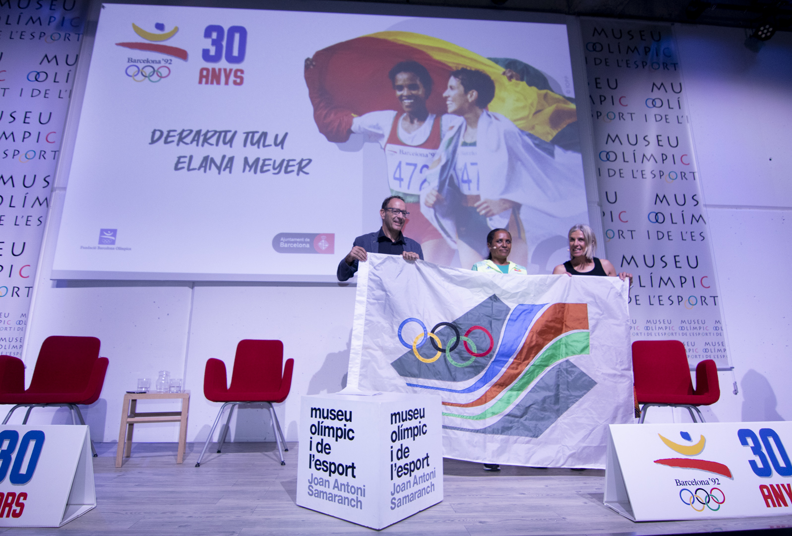 Derartu Tulu-Elana Mayer-MusueOlimpicBCN_27